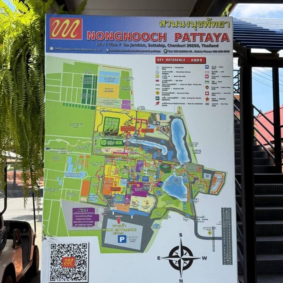 Parkkarte vom Nong Nooch Garden mit QR-Code zur Online-Variante Übersichtskarte vom Nong Nooch Garden Pattaya mit QR-Code zur digitalen Version.