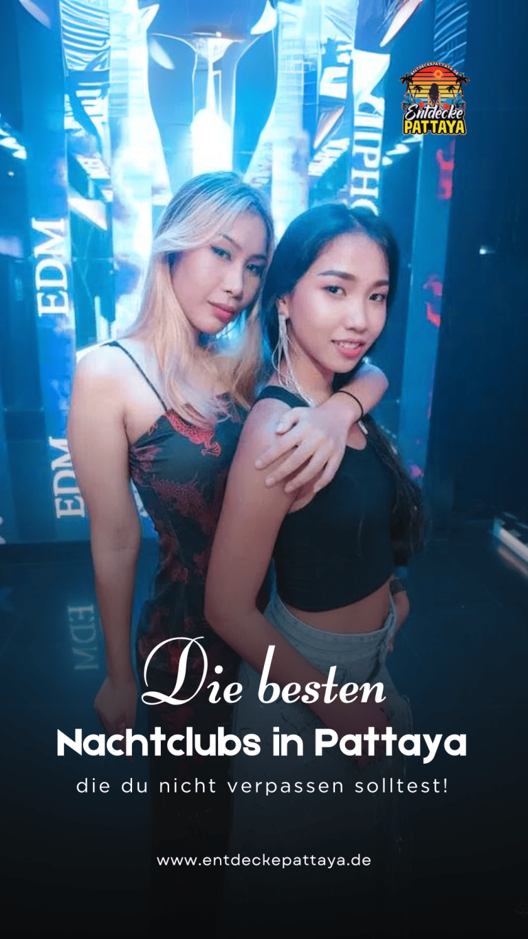 Zwei junge Frauen posieren in einem Nachtclub in Pattaya, Thailand, mit der Aufschrift 'Die besten Nachtclubs in Pattaya – die du nicht verpassen solltest